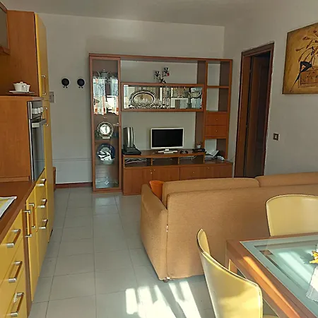 Per Vacanze A 올비아