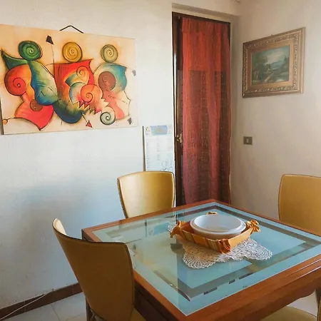 아파트 Per Vacanze A 올비아