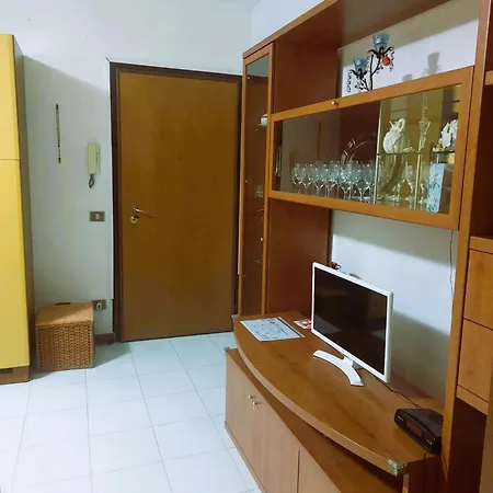 아파트 Per Vacanze A 올비아