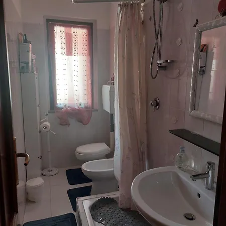 Per Vacanze A 아파트 올비아