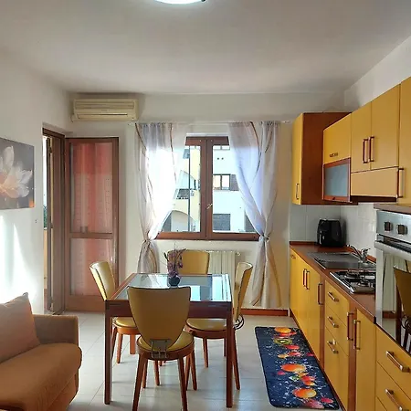 Apartmán Per Vacanze A *